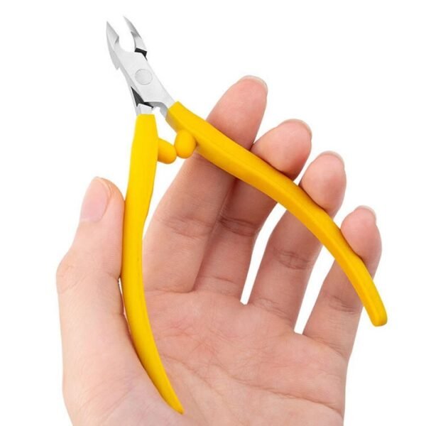 Stainless Steel Cuticle Nail Nipper In Yellow Colour